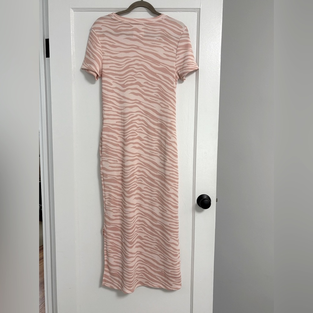 Anthropologie Daily Practice Pink Zebra Waffle Knit Maxi Dress Size Medium